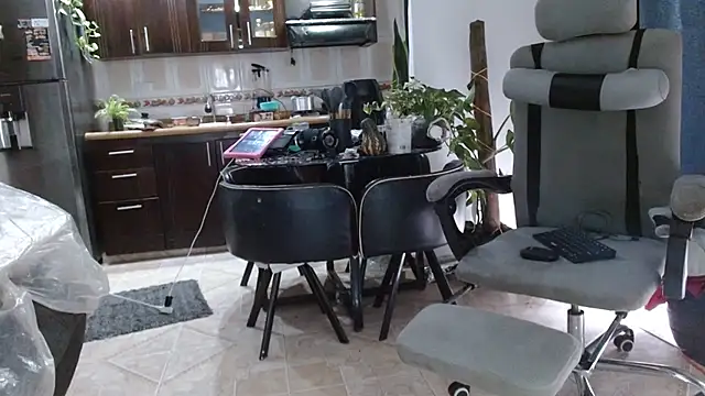 Diosasky Live XXX-Chat