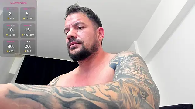 musclemonster31 Chat XXX live