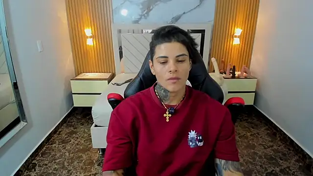 KAROLLJONES1's Live XXX Chat
