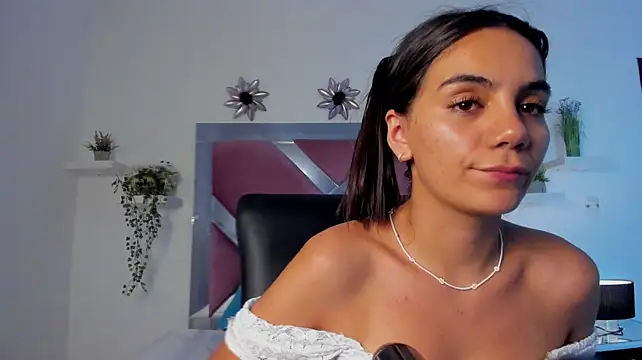 martina_mancini's Live XXX Chat