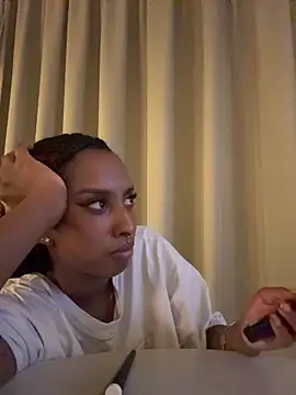 Your_Paris' Webcam Show