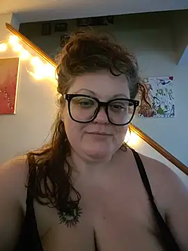 ticklesquirt's Live XXX Chat