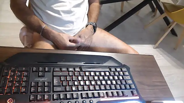 Adri_gard – Naživo XXX chat