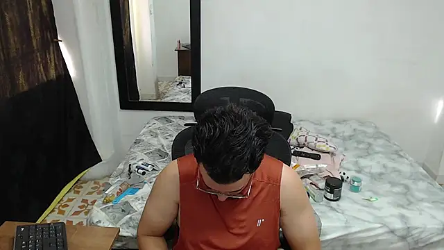 cloudsxxx – Naživo XXX chat