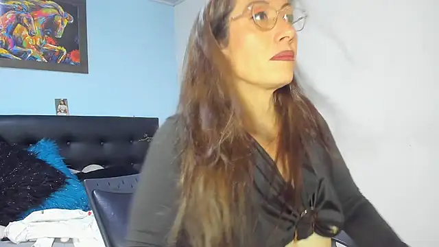 Chatroom XXX en direct de kaylaMinov_
