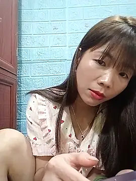 AmyLinee01 Live XXX Chat