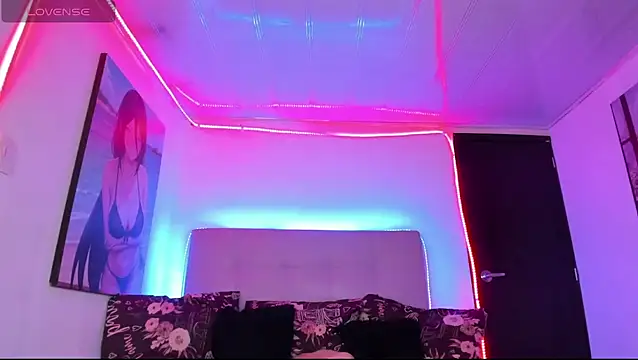 Ethan_Boyy Show in webcam