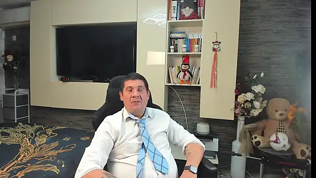 SpartacusDaddy48 লাইভ XXX চ্যাট