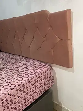 XXX chat uživo modela Bigostosa