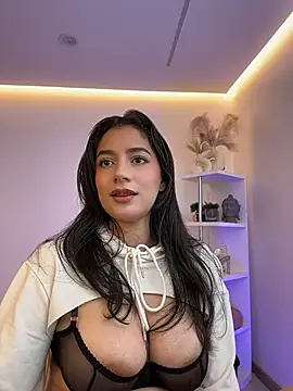 Chat +18 de KittyFeet1 ao vivo
