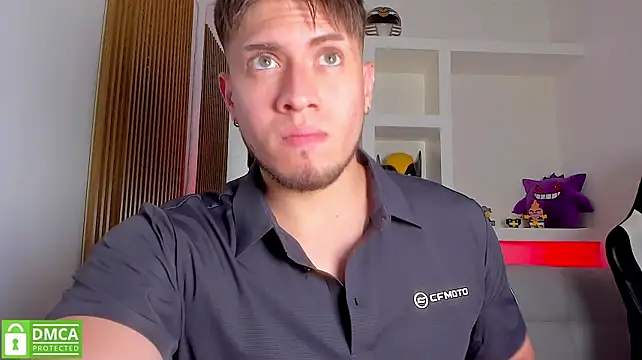 SebastianMaximoff_ Adlı Modelin Canlı XXX Sohbeti