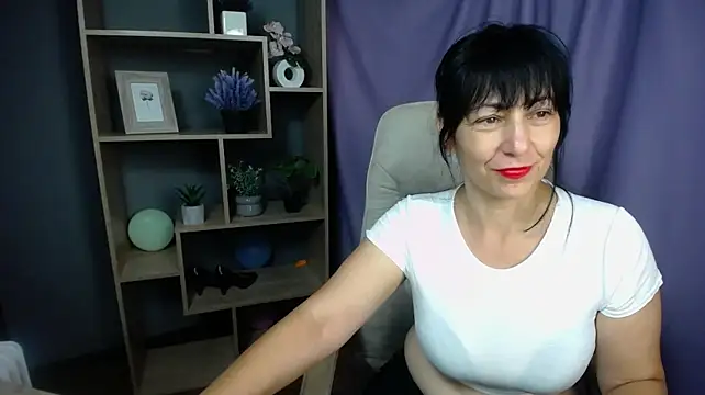 LiluGrants Chat XXX live