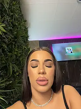 XXX chat uživo modela KimberShow