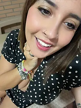 XXX chat uživo modela Novababy18