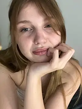 XXX chat uživo modela Emaline_Fane