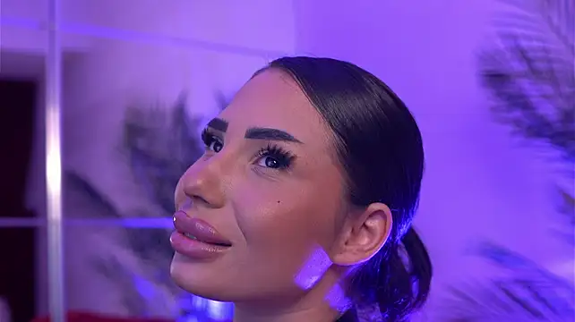 AmberValee Chat XXX live