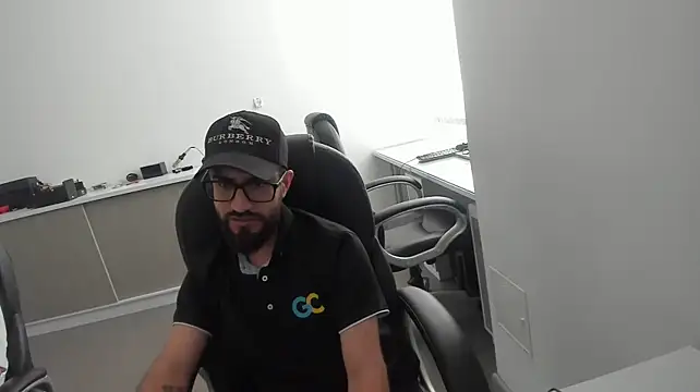BryanPalogrande live XXX chat