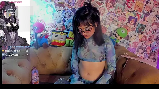 Chat +18 de Mini_Rouse ao vivo