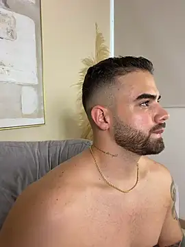 Chat XXX en directo de PaulPhoenix_