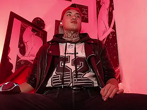 Chatroom XXX en direct de AlecBanne_