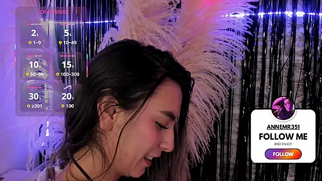 Živý XXX chat MaryAnneeXOO