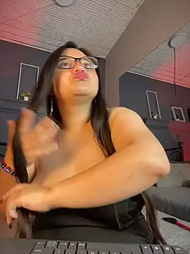 LuisAny Live XXX-chat