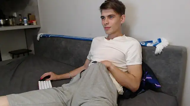 Chatroom XXX en direct de Student_Oliver
