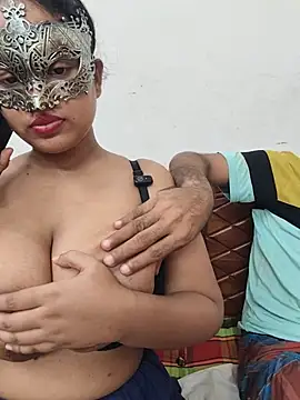 Night-Queen-2's Live XXX Chat