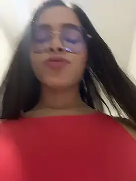 HappyKittyXXX élő XXX-chatje
