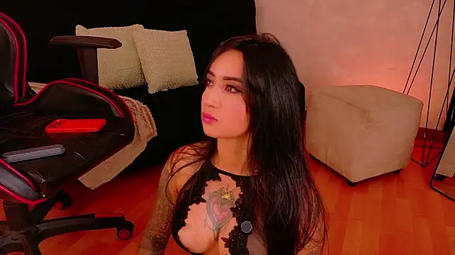 EmmyEvans1 Live XXX-Chat
