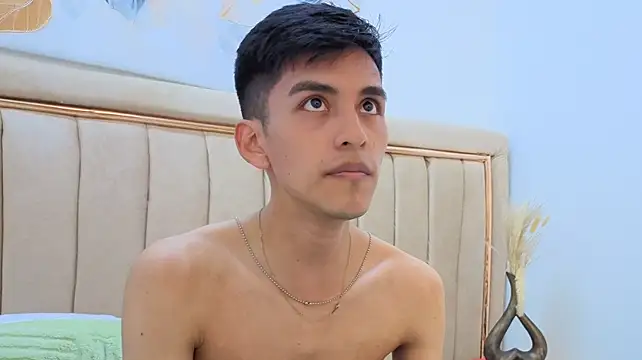 Chat +18 de Julian_Carusso ao vivo