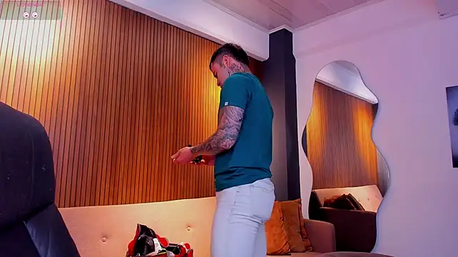 phillippee_ Adlı Modelin Canlı XXX Sohbeti