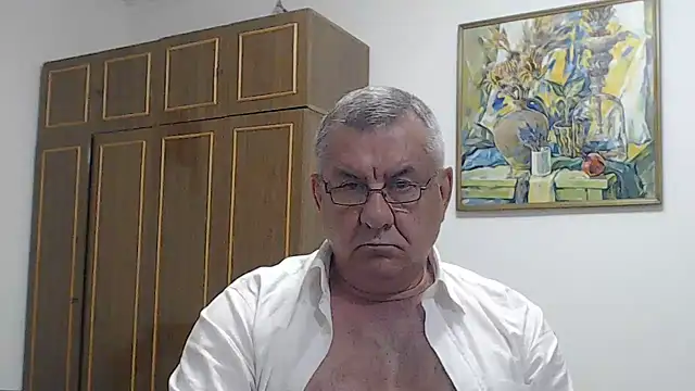 machomale3 Adlı Modelin Canlı XXX Sohbeti