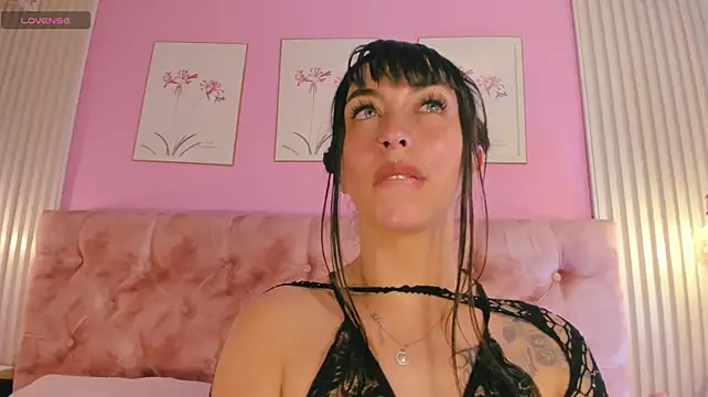 _Megganrose_'s Live XXX Chat