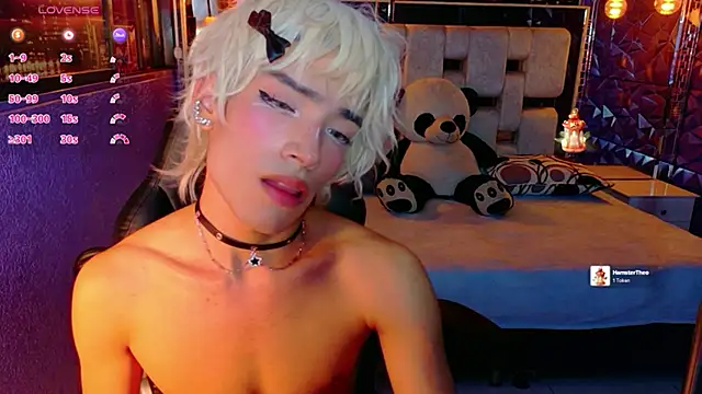 isaac_nova Pertunjukan Webcam