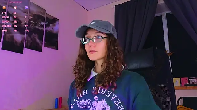 Živý XXX chat laracroftmansion
