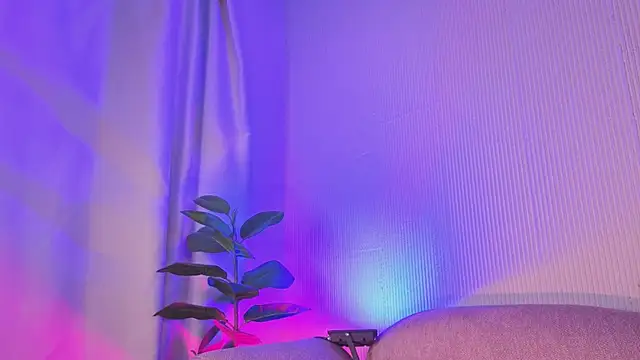 Sky_Rosee Chat XXX live