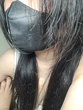 Athena20001 Adlı Modelin Canlı XXX Sohbeti