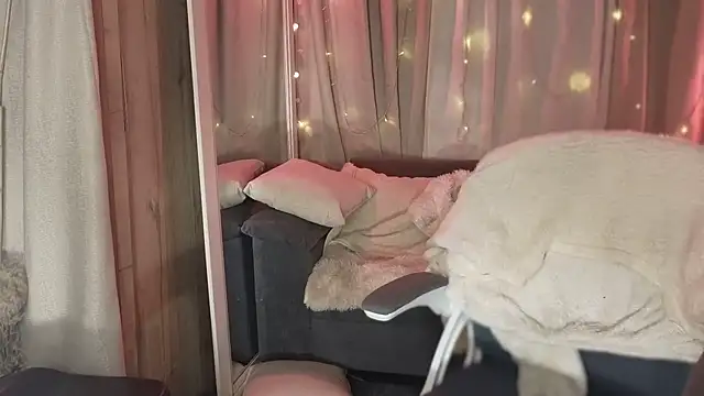 LoreSharkのライブXXXチャット