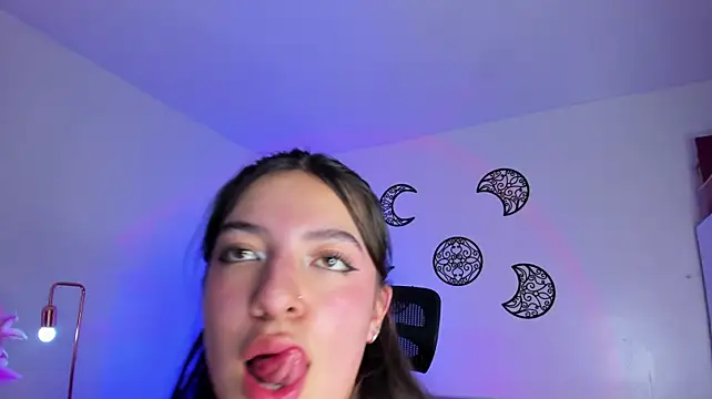 Sara_Deen's Live XXX Chat
