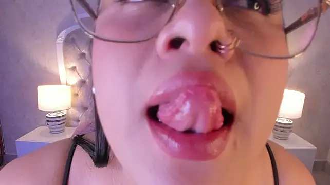 EmiliBoobss live XXX chat