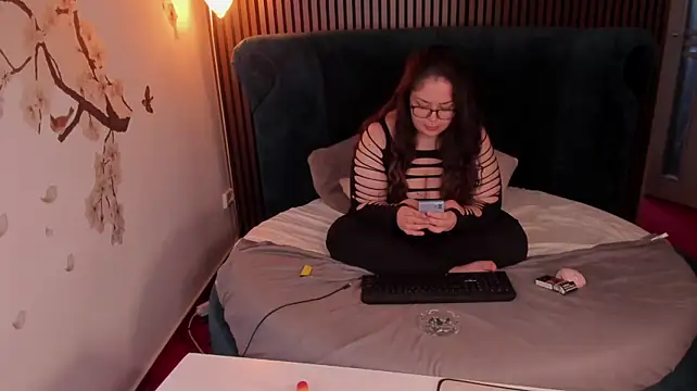 HellenVexary's Live XXX Chat