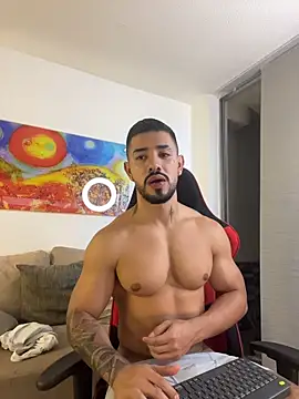 Ezzio_Scolaro 在線直播表演
