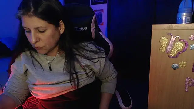 LucifernandaSw 라이브 XXX 채팅