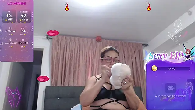 linapalacios' Live XXX Chat