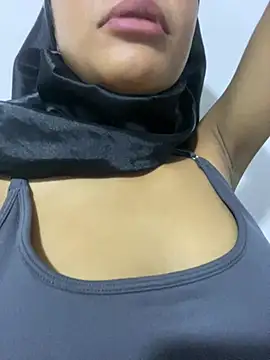 Chat XXX en directo de yasmin_moham