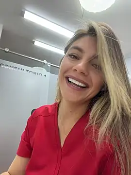 alicee16 webcam show