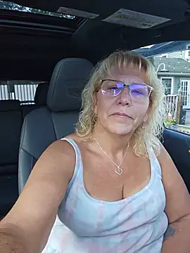 Chat +18 de Badgirlpr2 ao vivo