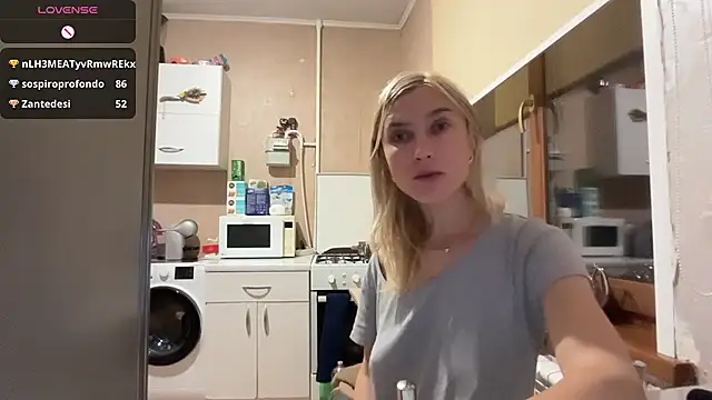 AngelJeni Adlı Modelin Canlı XXX Sohbeti