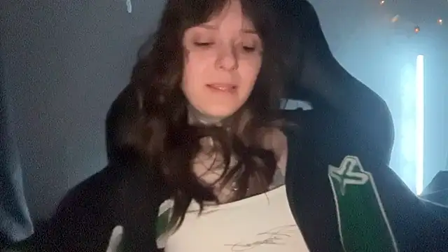 XXX chat uživo modela Raven_Armor
